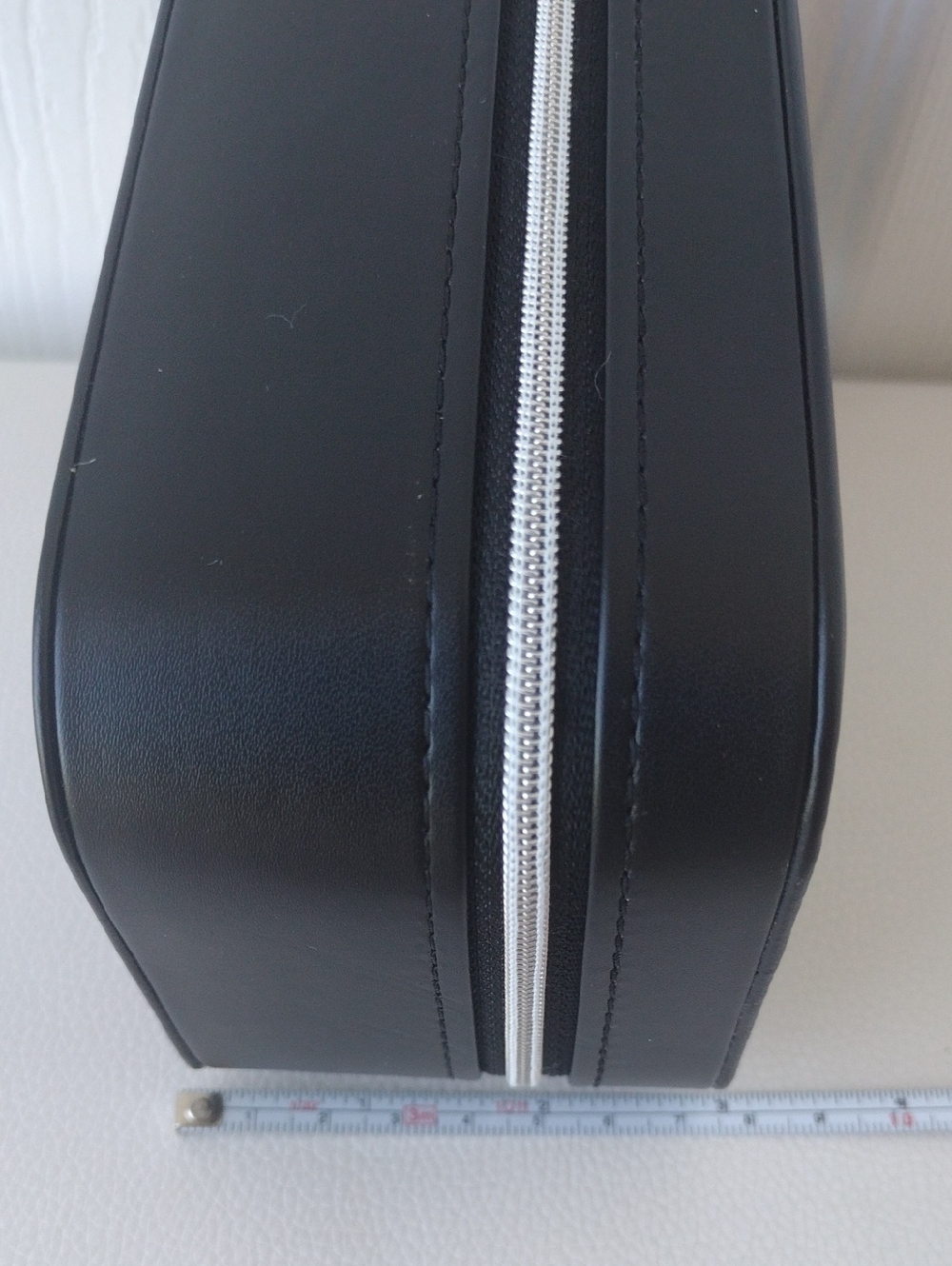 Dolce & Gabbana Beauty Black Travel Accessory Case - Picture 15 of 16